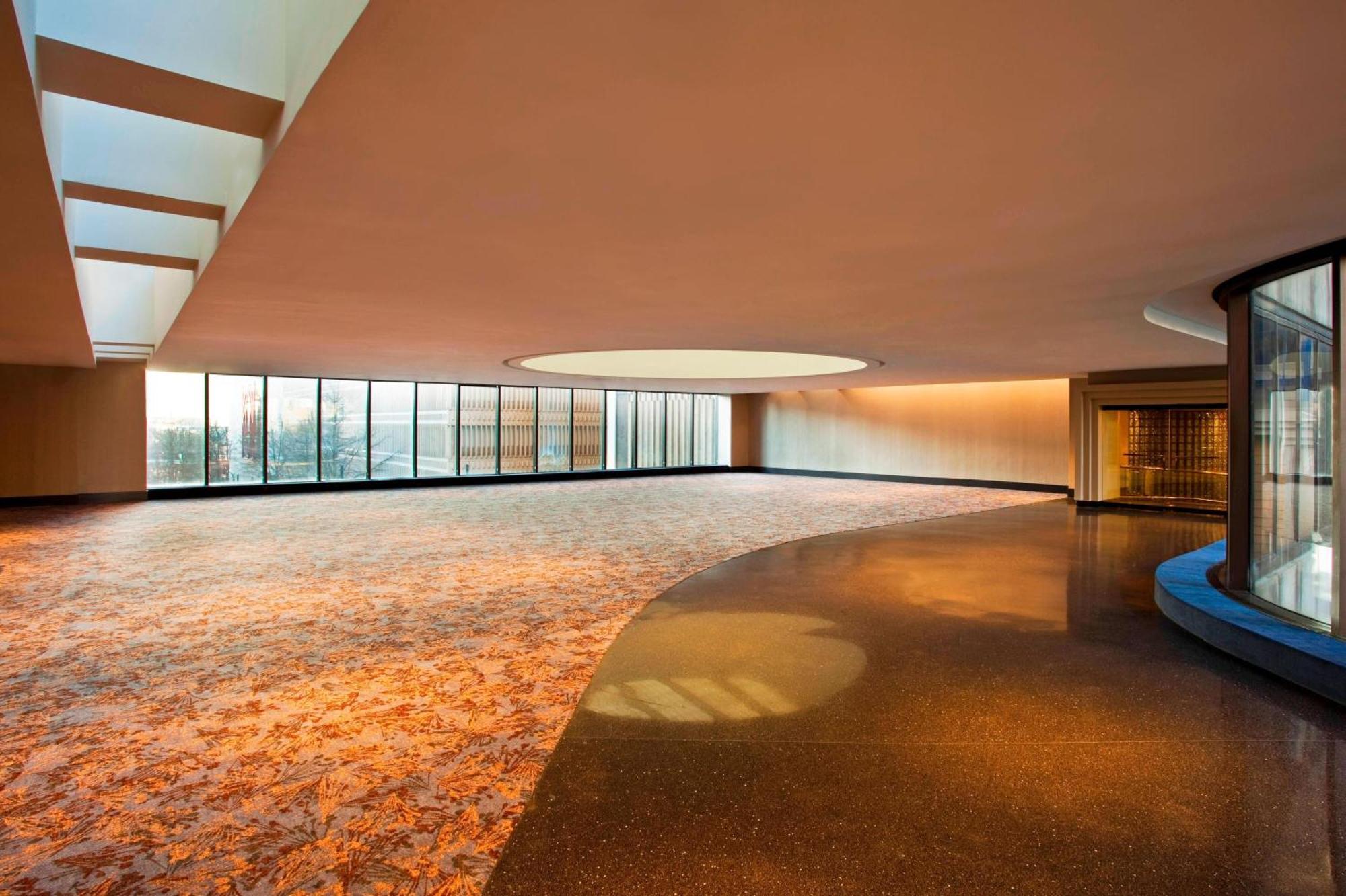The Westin Peachtree Plaza,