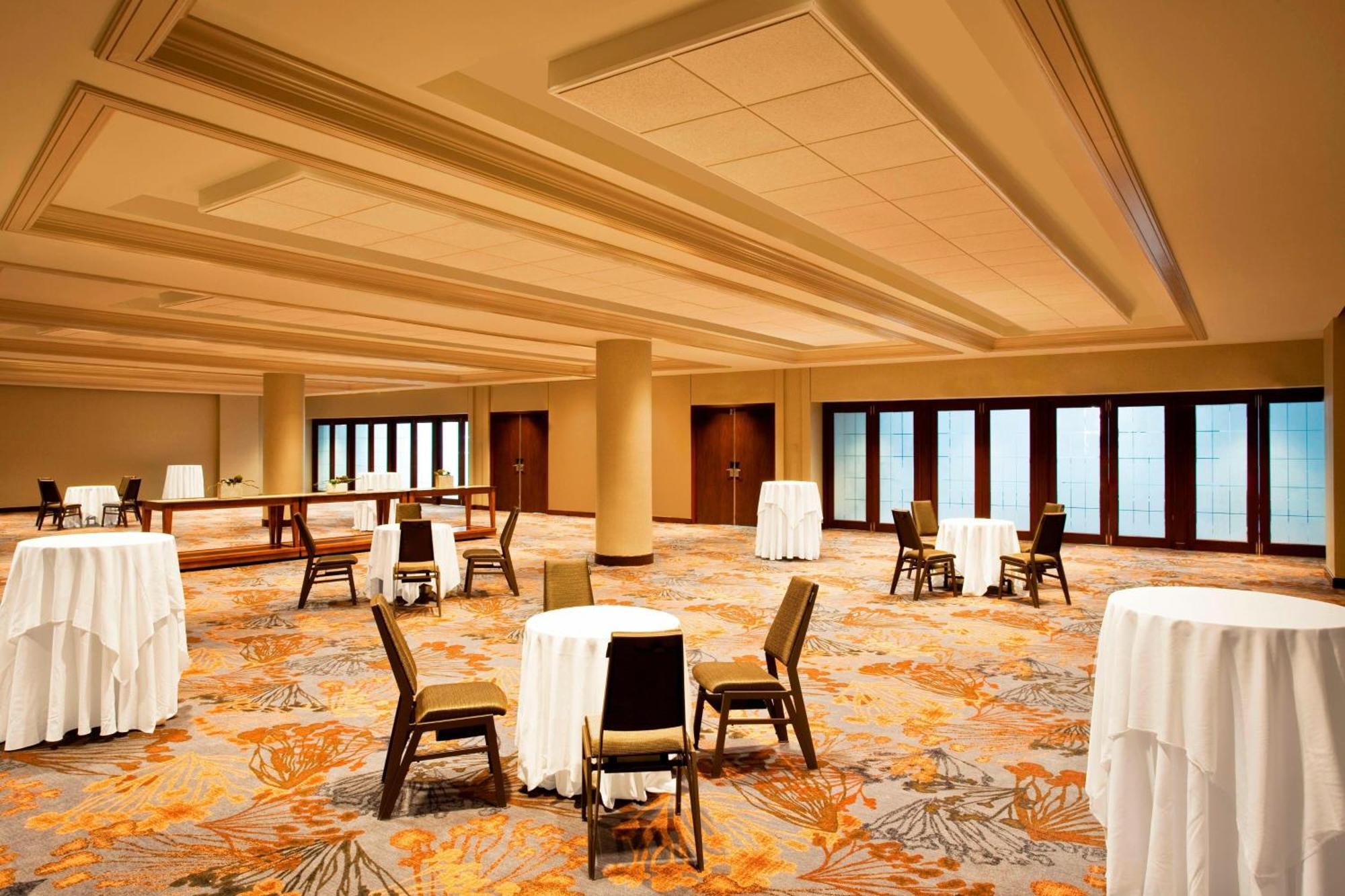 The Westin Peachtree Plaza, Hotel