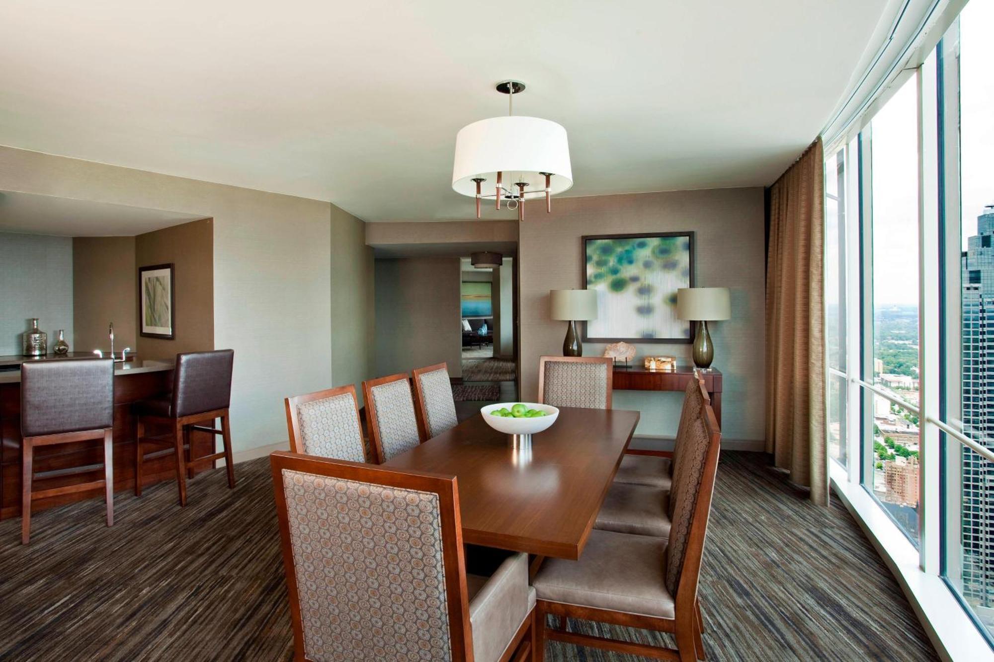 Hotel The Westin Peachtree Plaza, 4*
